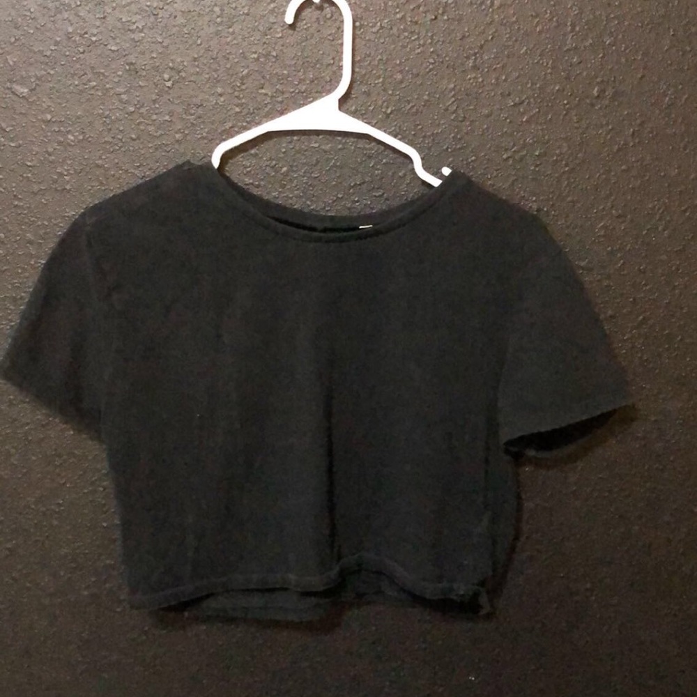 black crop top